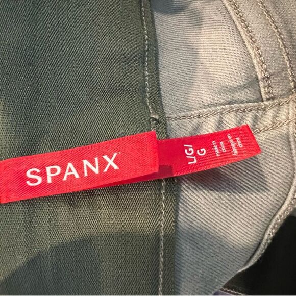 Spanx Stone Wash Camo Pull On Stretch Twill Shorts Womens Sz large Slim Shaping - Picture 7 of 11